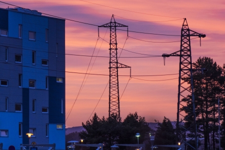 For perioden januar til og med mars i år vil staten tjene rundt 13,6 milliarder kroner bare på den delen av strømprisen som overgår 40 øre per kilowattime, ifølge Fornybar Norge.