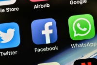 Facebook utelukker at problemene skyldes et såkalt tjenestenektangrep.