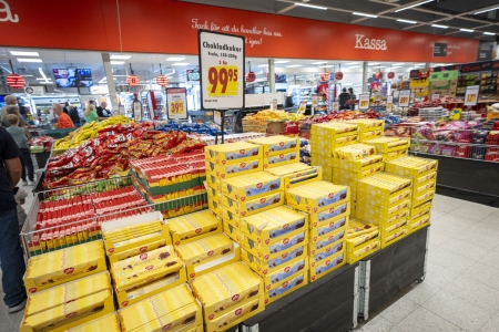 Sverige halverer matmomsen – påskefest for grensehandelen