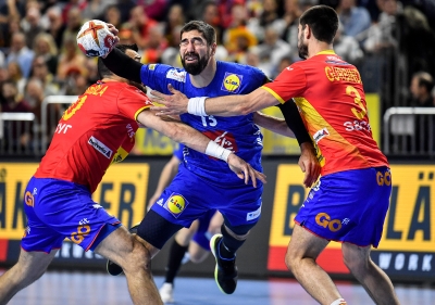 Frankrikes Nikola Karabatic er tilbake etter skade. Skyter han VM-gullet hjem for tittelforsvareren?