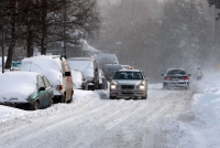Det er sendt ut farevarsel for mye snø både på Østlandet, Vestlandet, Midt- og Nord-Norge inn mot helgen. Dette kan skape trøbbel for trafikken.